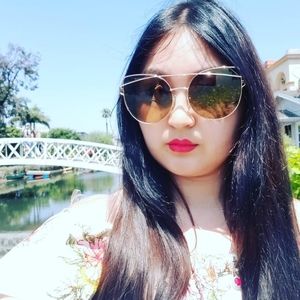 Meet your Posher, Aigerim